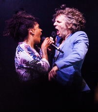 Singers - Phil Hobbs